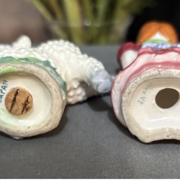 Vintage Japan  Mary Had a Little Lamb Salt and Pepper Shakers Set - Picture 3 of 6